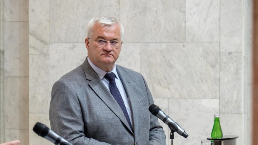 Сибига перед саммитом G7 просит усилить энергетические санкции против РФ и ограничить цену на нефть 