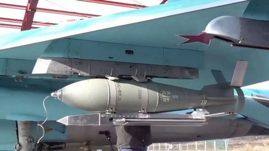 Russians drop 6 bombs on Beryslav district, killing woman