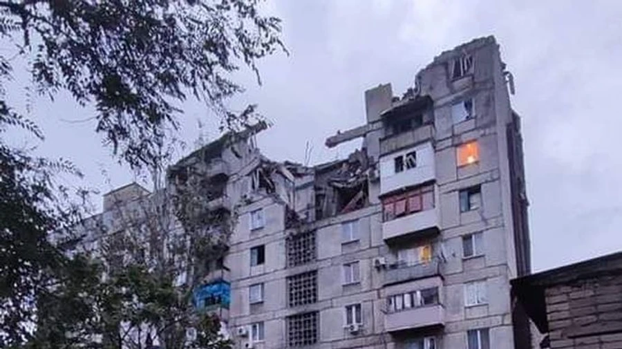 Від обстрілу в Торецьку обвалилися два поверхи будинку, вдалося врятувати 19 людей