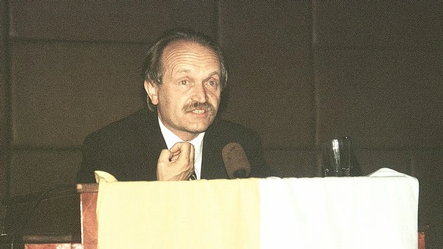 Офіс генпрокурора про справу Чорновола: версія убивства перевіряється, даних про кастет немає