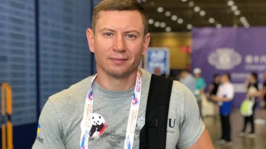 Завхоз Нацполиции открыл клуб отдыха с бассейнами под Киевом