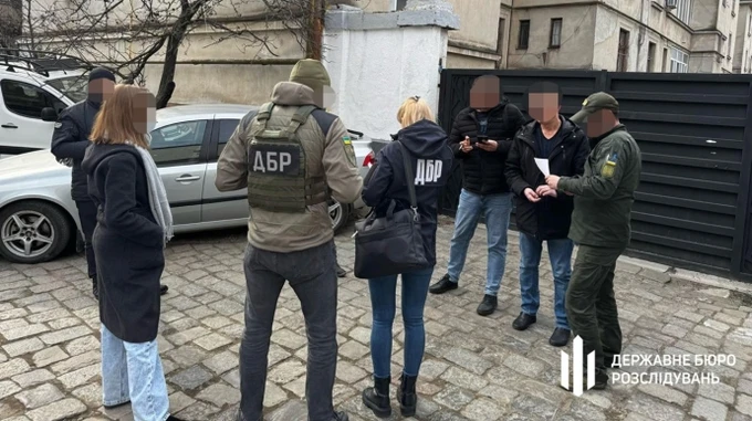 ГБР: На Прикарпатье за полгода нелегальный канал переправил через границу не менее 150 мужчин