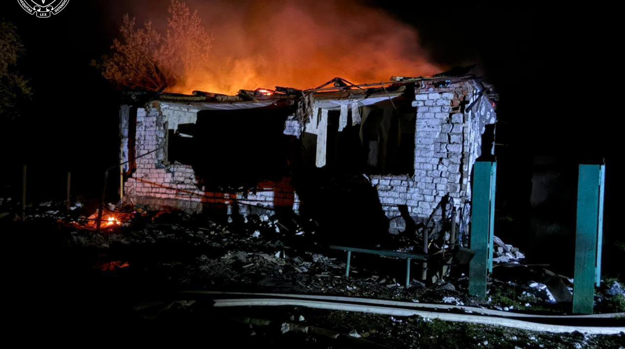 Росіяни на Харківщині атакували будинки, АЗС і людей на мотоциклі: 6 постраждалих