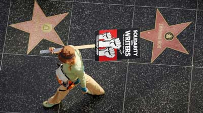 Голлівуд страйкує п'ятий місяць. Як це вплине на кінопрокат і чи буде більше українських фільмів