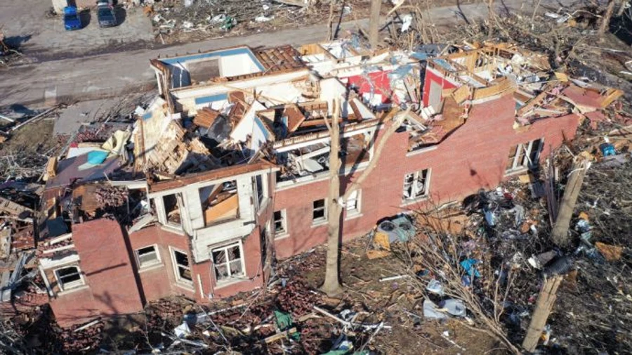 Байден про серію торнадо: Один із найбільших спалахів в історії США