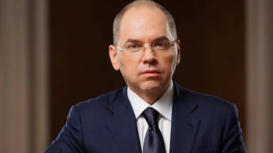 Харків’янин звернувся до ОАСК: хоче російську вакцину і звільнення Степанова