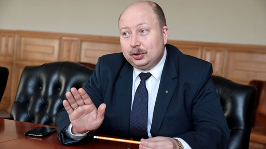 Органи влади не будуть переміщати в регіони, там створять нові – Немчінов