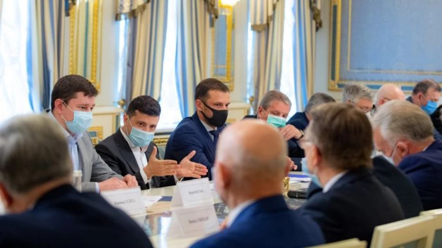 Зеленський обговорив з ректорами кадровий голод: Нащо платити за студентів, які потім не працюють