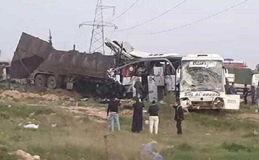 ДТП с участием бензовоза и двух автобусов в Сирии: 32 погибших, более 70 раненых