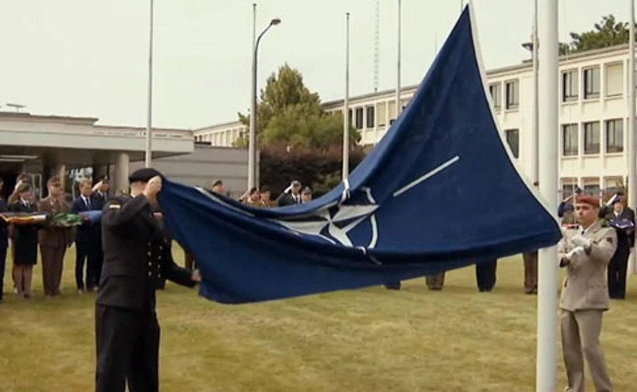 У низці країн Заходу значно знизилася довіра до НАТО