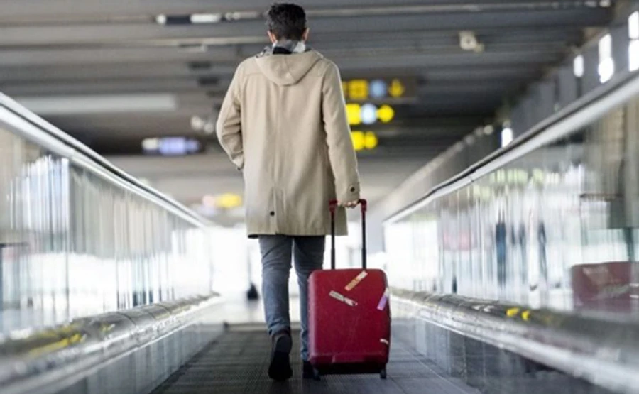 Кожен третій українець хоче виїхати з країни за кращим життям - соцопитування