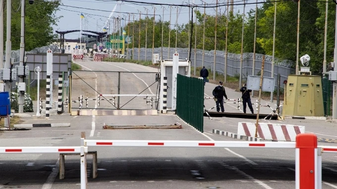 Оккупанты в Крыму ввели особый режим на пунктах пропуска