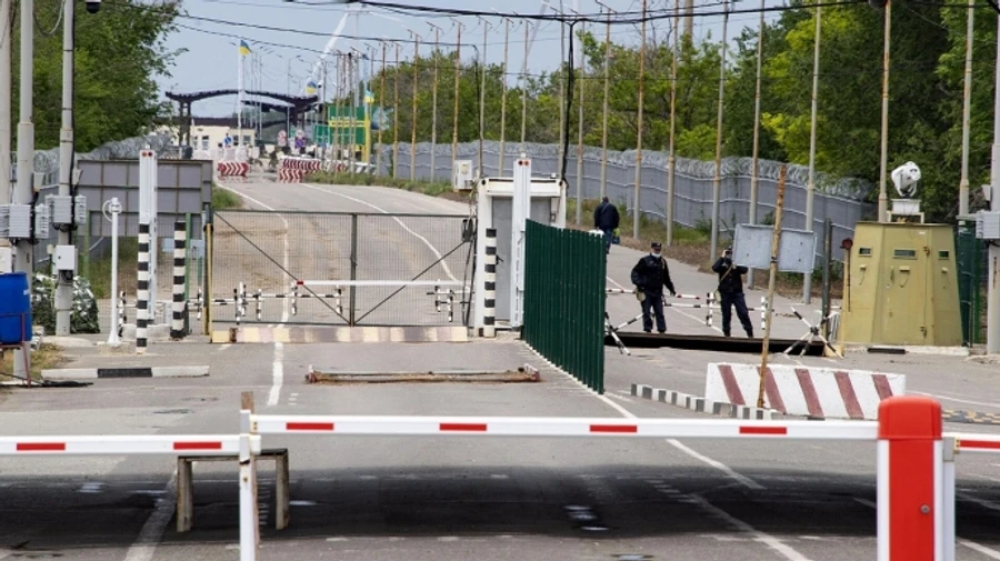 Russians in Crimea introduce special regime at checkpoints