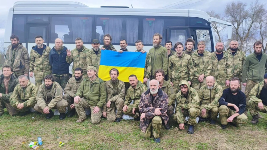 Ukraine and Russia hold major Easter prisoners-of-war exchange