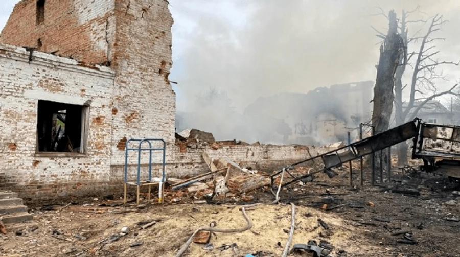 Chernihiv region: Russians hit schools in Novhorod-Siverskyi, causing casualties