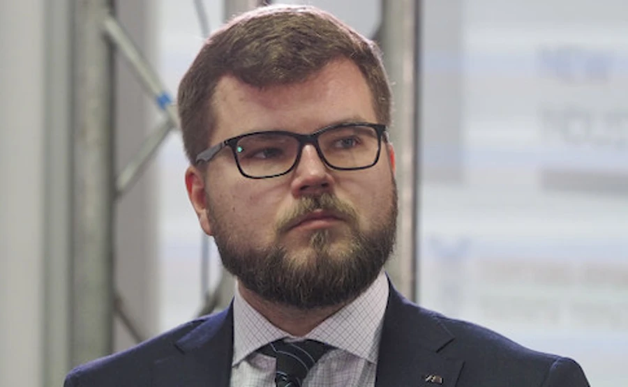 Председатель Укрзализныци идет в публичный сектор