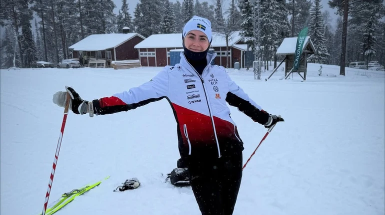 30 секунд с одной лыжей. Как Швеция из-за сногсшибательного падения проиграла олимпийскую лыжную эстафету