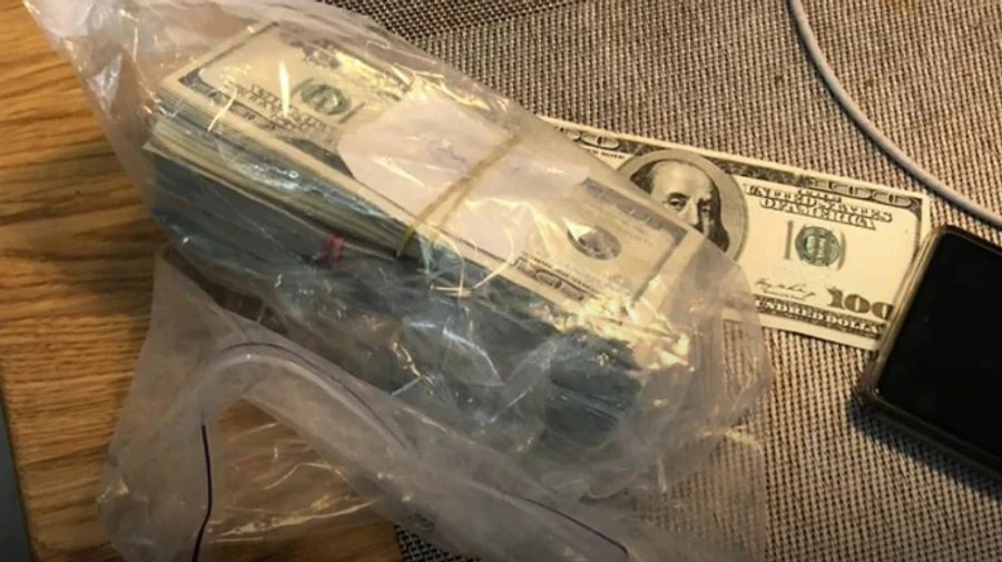 НАБУ и САП разоблачили действующего и бывшего глав суда на вымогательстве миллиона долларов взятки