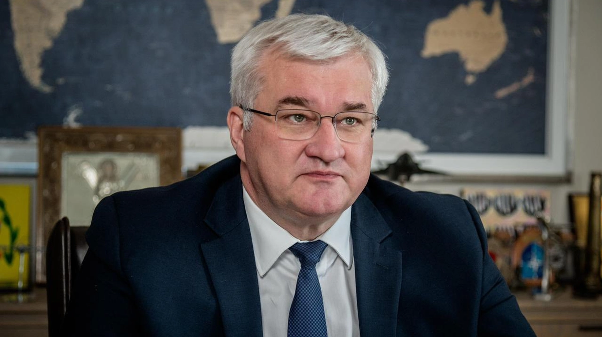 Ukraine's foreign minister briefs Moldovan president on situation on battlefield in Ukraine