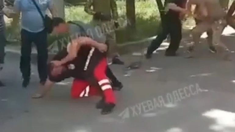В ТЦК обнародовали свою версию драки между медиками и военными в Одессе