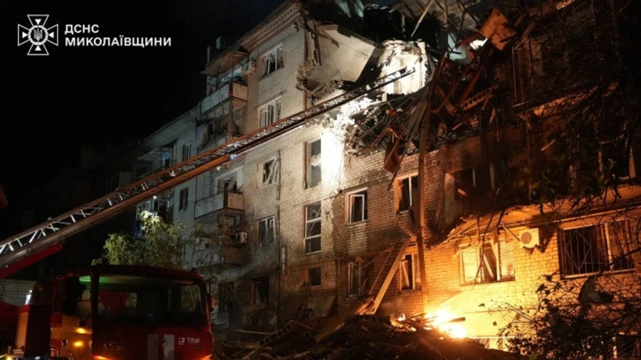 В Николаеве российский дрон попал в пятиэтажку: один человек погиб, пятеро ранены