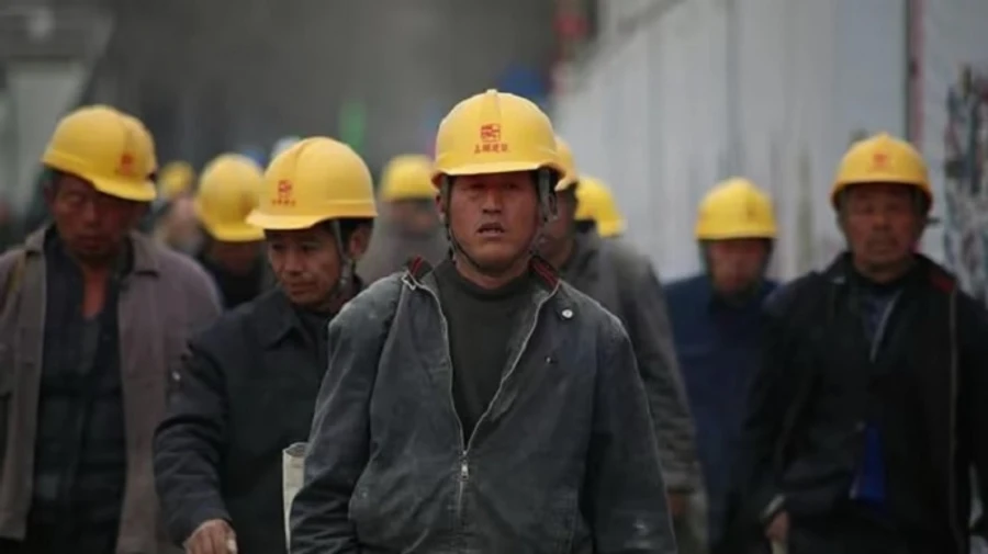 На окупованих територіях росіяни примушують голосувати мігрантів з Центральної Азії – спротив