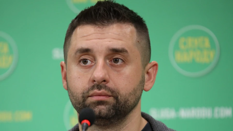 Слуги заявили, що готові зібратися на засідання в будь-який момент