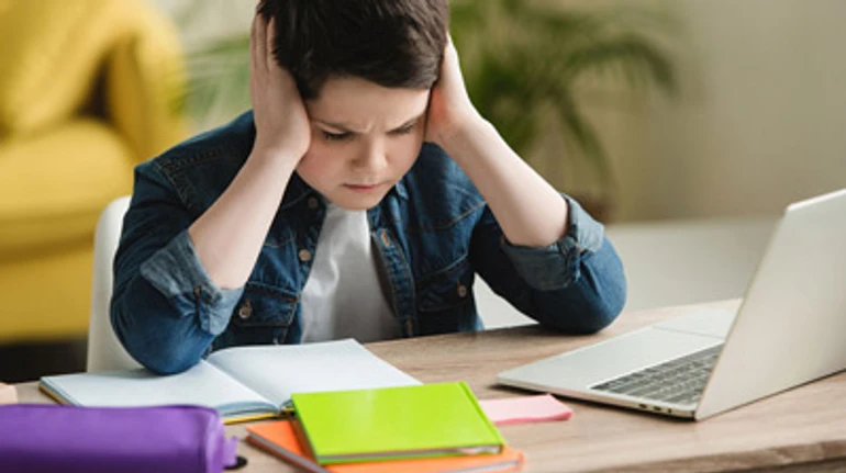 Чи потрібно у школі заучувати дати, назви, імена, орфографічні та інші правила? Думки 5 експертів