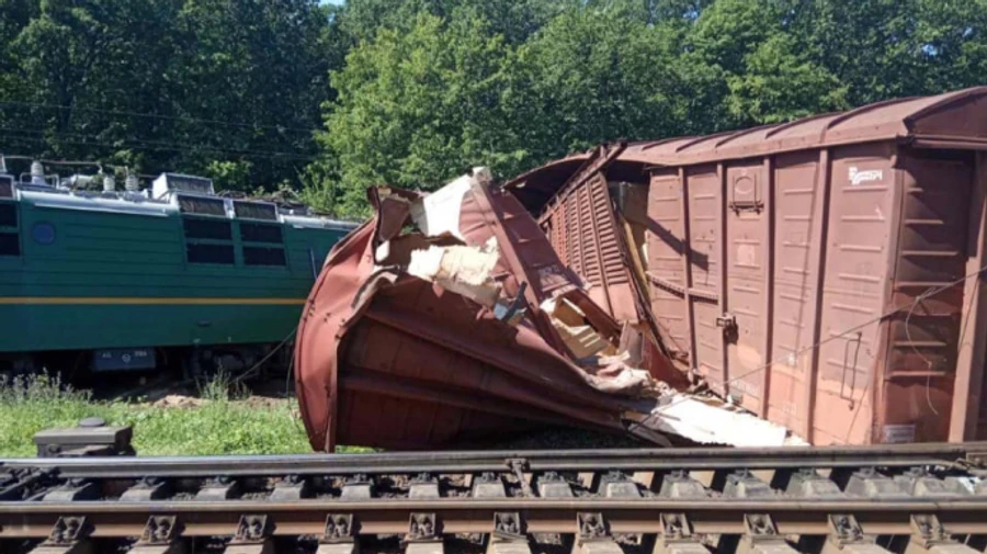 Потяг зійшов з рейок на Кіровоградщині