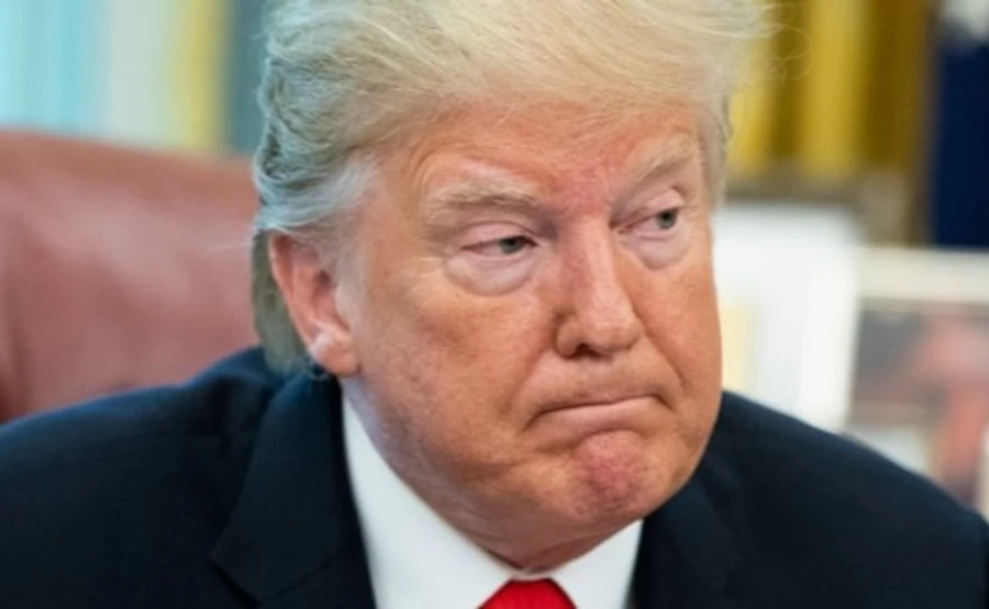 Трампа перевірять на Covid-19: дві особи, які контактували з ним, захворіли