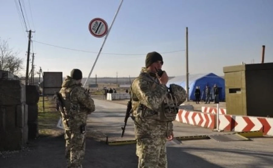 Украина против разведения сил по всей линии разграничения – министр обороны