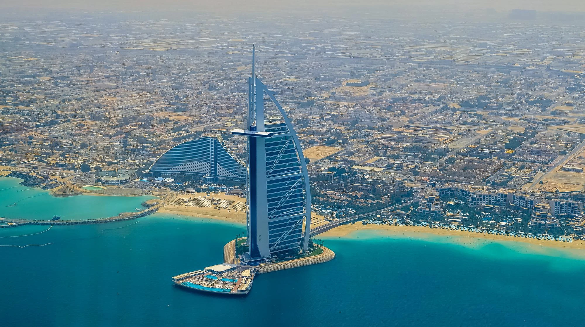 Чому ОАЕ – ідеальний вибір для зимового відпочинку