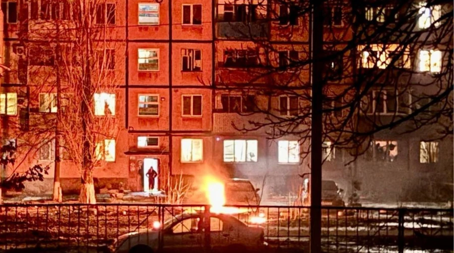 Росіяни безпілотником пошкодили п'ятиповерхівку у Кривому Розі: 2 постраждалих