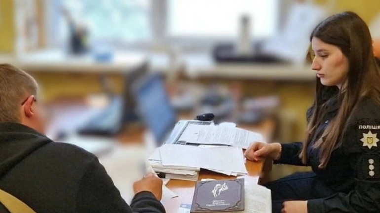  Работнику ТЦК, который ударил мужчину в живот в Харькове, объявили подозрение в хулиганстве