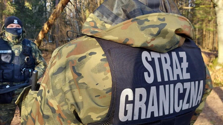 Польща звинуватила білоруських силовиків у використанні шумових петард на кордоні