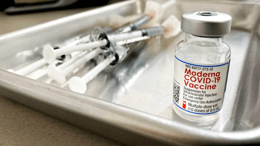 Джонсон: Британия подарит бедным странам 100 млн доз вакцины от COVID-19