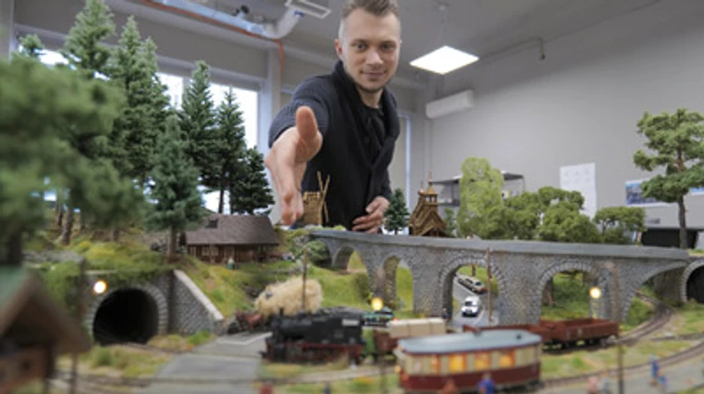 Україна в мініатюрі. Як створюють один з найбільших макетів у Європі