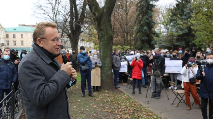 Львів не запроваджуватиме карантин вихідного дня – Садовий