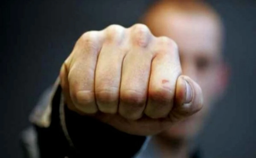 Порушник карантину побив курсанта, який зробив йому зауваження – поліція