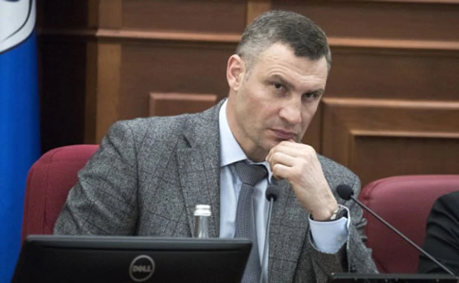 Кличко просить закрити авіасполучення з країнами, де поширюється коронавірус 