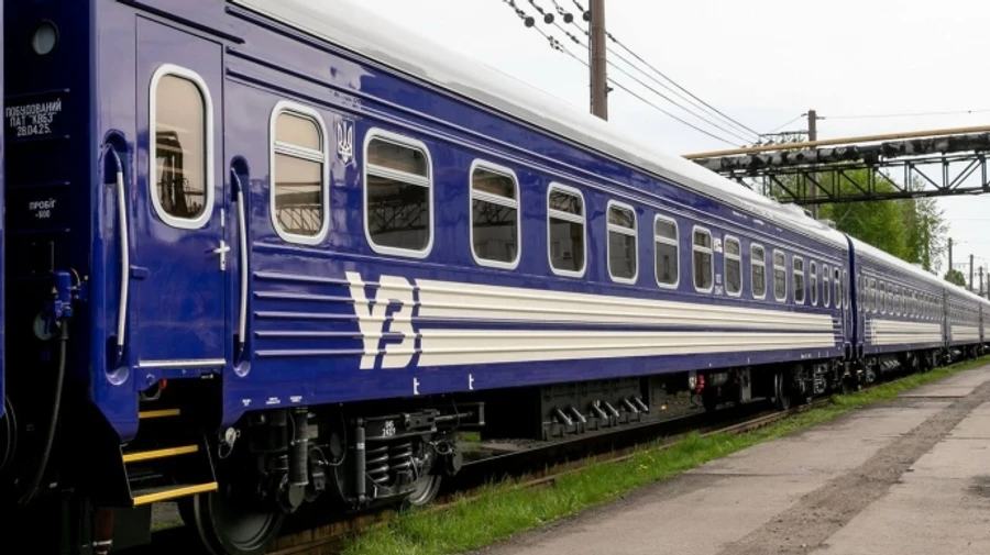 Російський обстріл пошкодив залізничну інфраструктуру на Кіровоградщині: понад 20 рейсів затримається