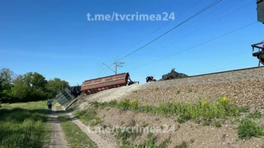 Мужчину в Крыму осудили на 22 года за подрывы железной дороги