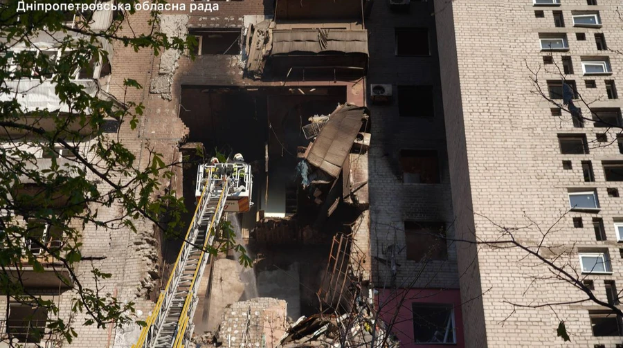 Dois mortos e oito feridos em ataque russo ao Dnipro – fotos, vídeo