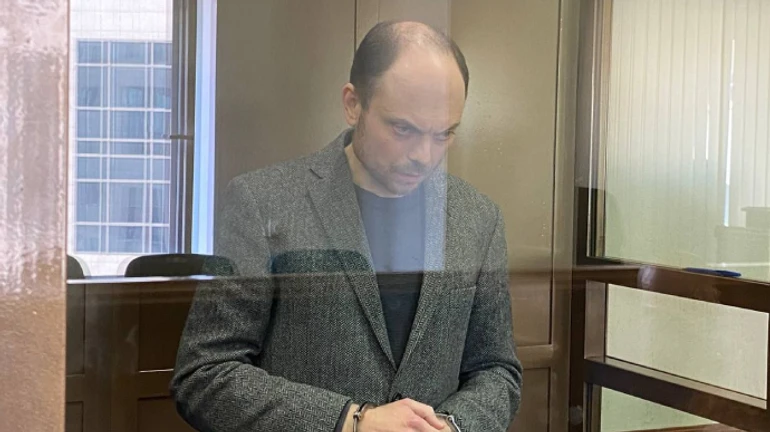 Russia sentences oppositionist Kara-Murza to 25 years in prison