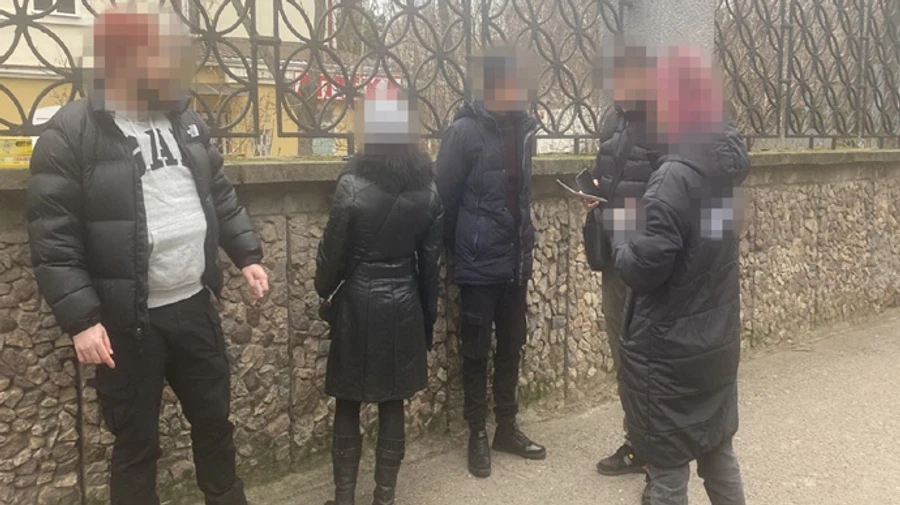 На півдні затримали агентуру ФСБ, яка наводила російські ракети на лікарні та позиції ЗСУ – СБУ