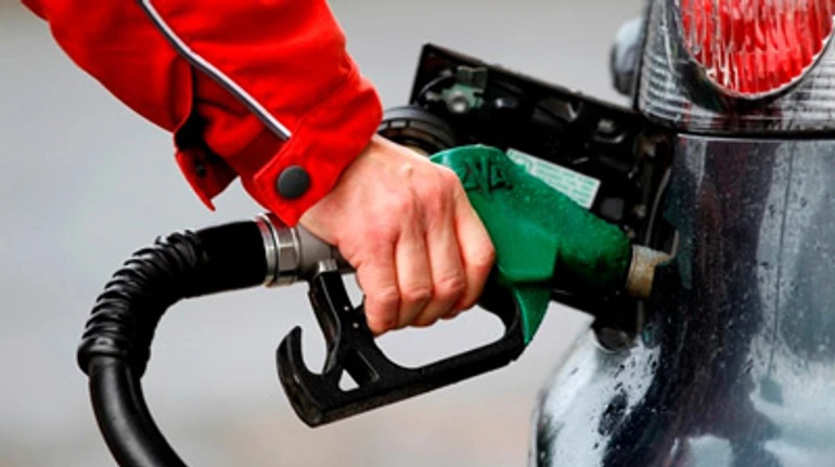 Цены на АЗС растут безумными темпами, Беларусь угрожает перекрыть вентиль: к чему готовиться водителям