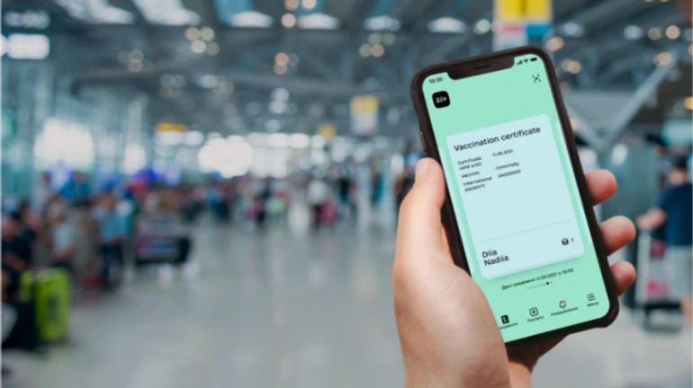 У МОЗ розповіли, якими будуть жовті й зелені COVID-сертифікати