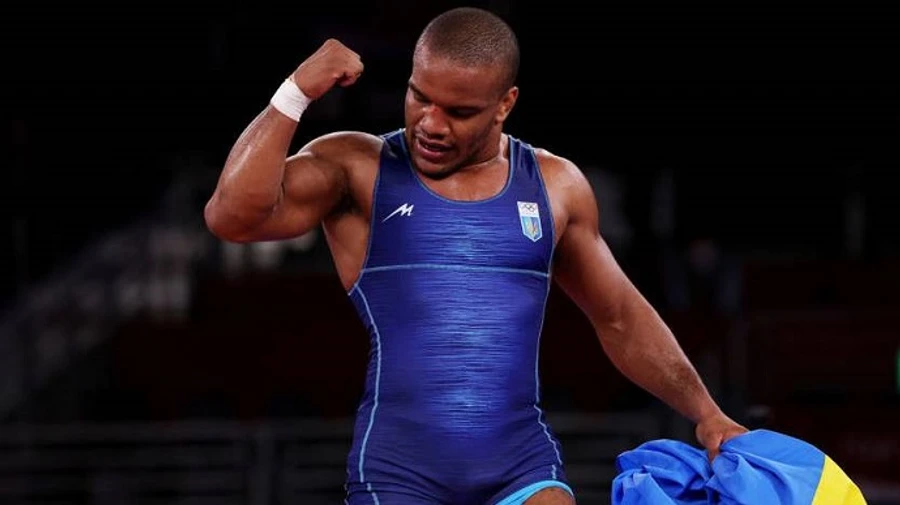 Главные новости воскресенья и ночи: смерть Ройтбурда, 19 медалей Украины