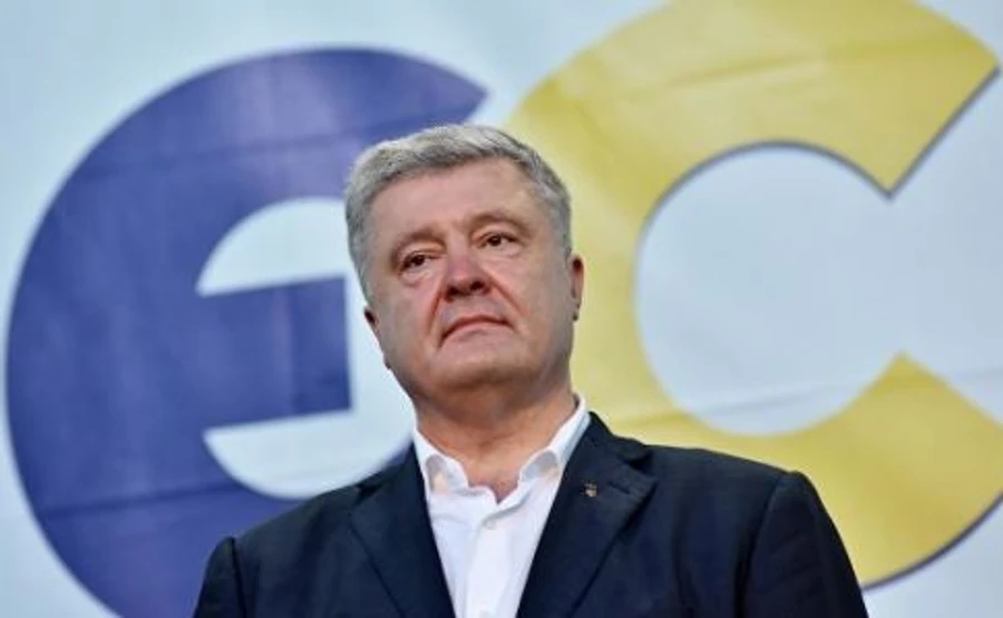 Порошенко не піде у ДБР до виборів