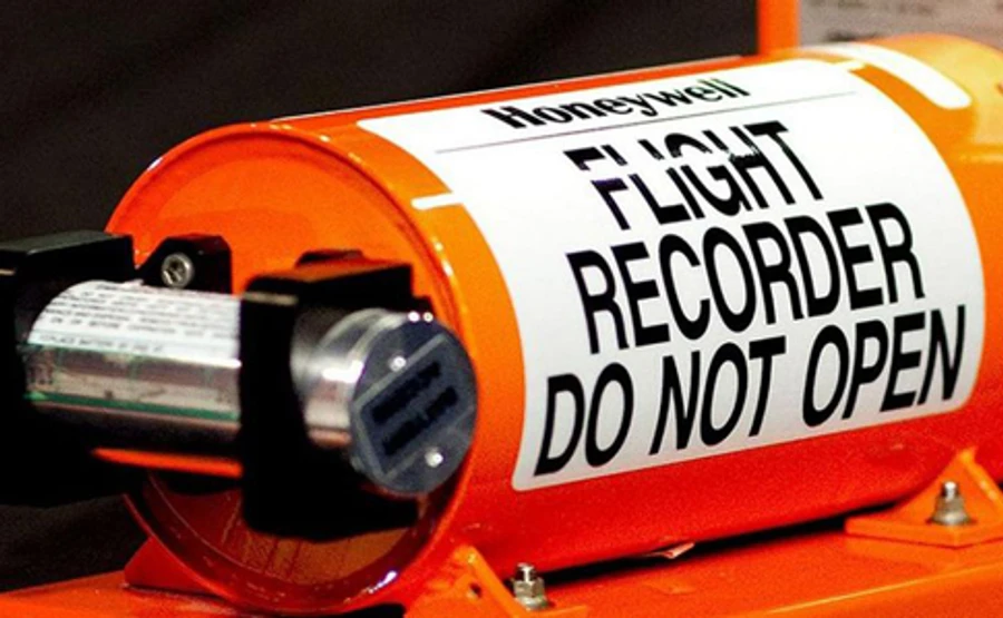 На месте падения Су-27 нашли черный ящик